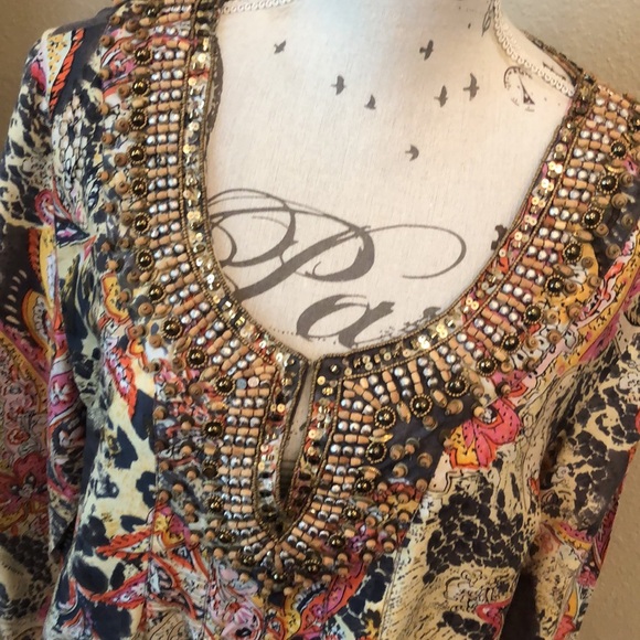 Beautiful Beaded Tunic - Picture 2 of 4